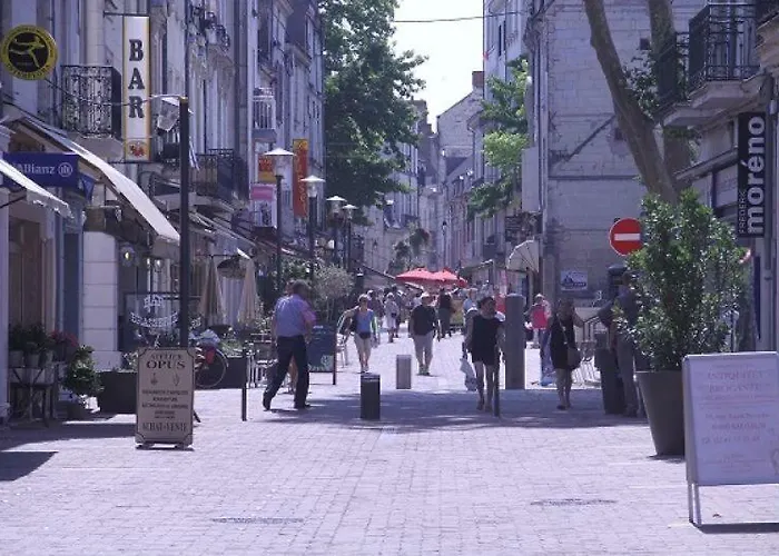 Cosy Flat 2 Eme Etage Vue Chateau Loire A Velo